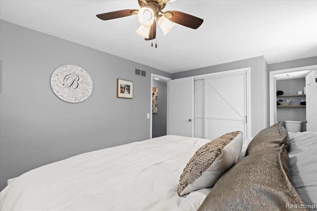 3783 Glen Hills Drive, Hartland, MI 48353 — Photo 16