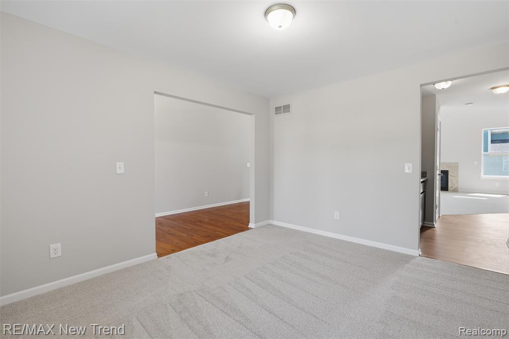 7301 VILLAGE PARK Drive, Independence, MI — Photo 9