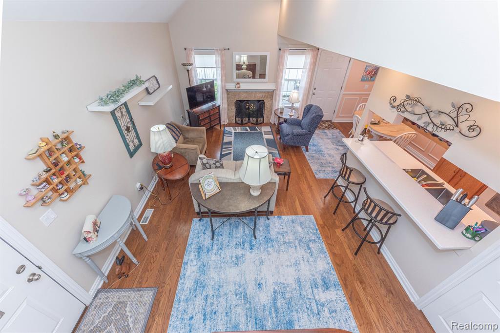 21118 E GLEN HAVEN Circle, Northville, MI 48167 — Photo 5