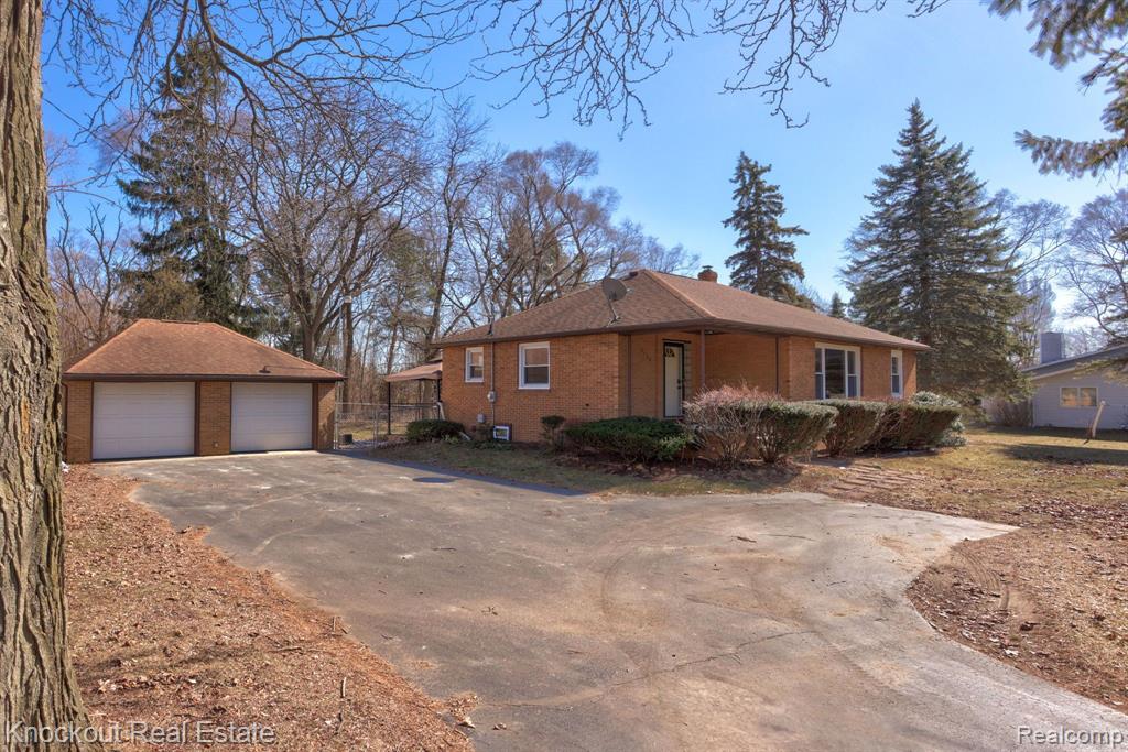 2123 S REESE Road, Reese, MI 48757 — Photo 2