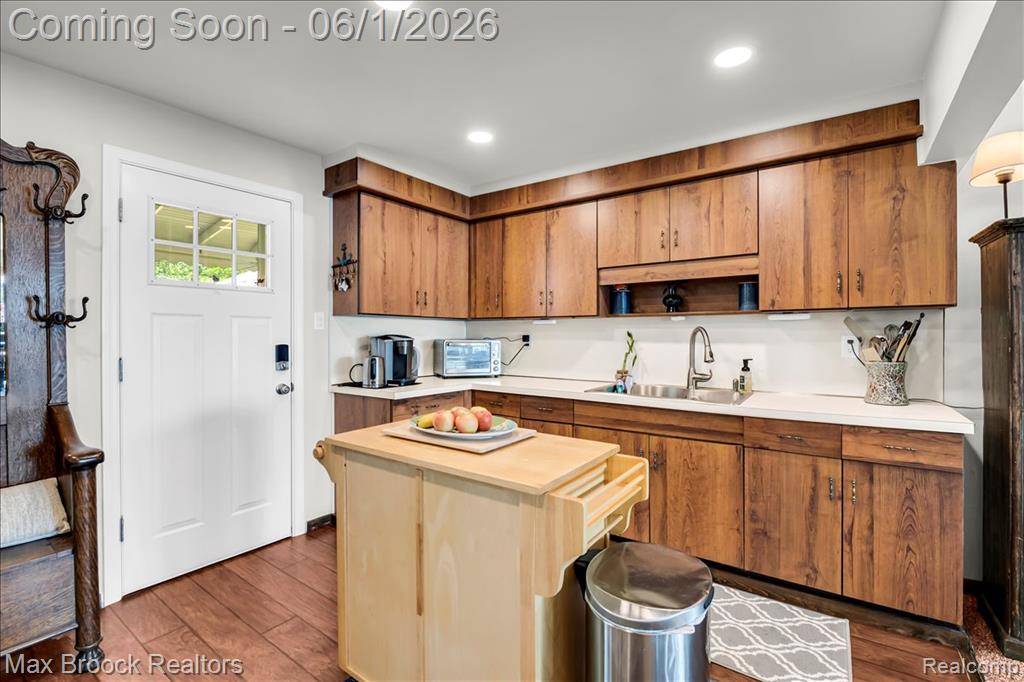 8860 Rushside Drive, Pinckney, MI 48169 — Photo 15