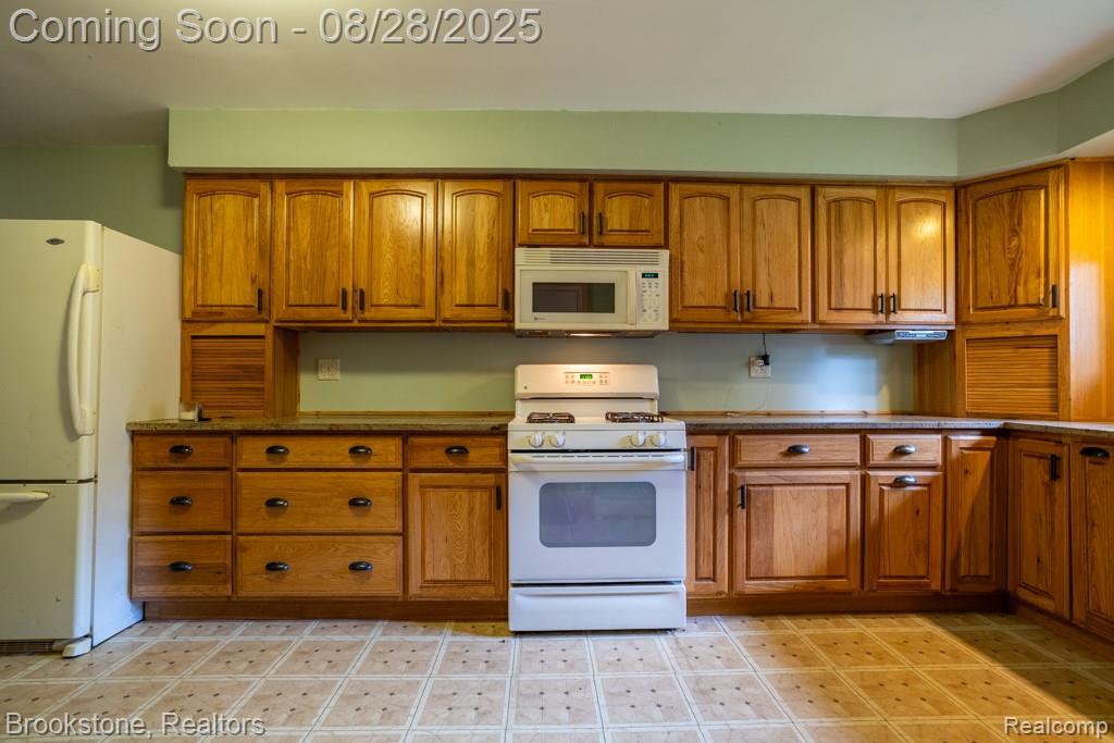 2042 Werner Road, Columbus, MI — Photo 16