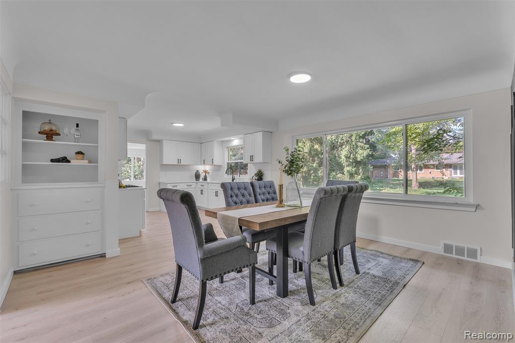28720 Eldorado Pl, Lathrup Village, MI 48076 — Photo 14