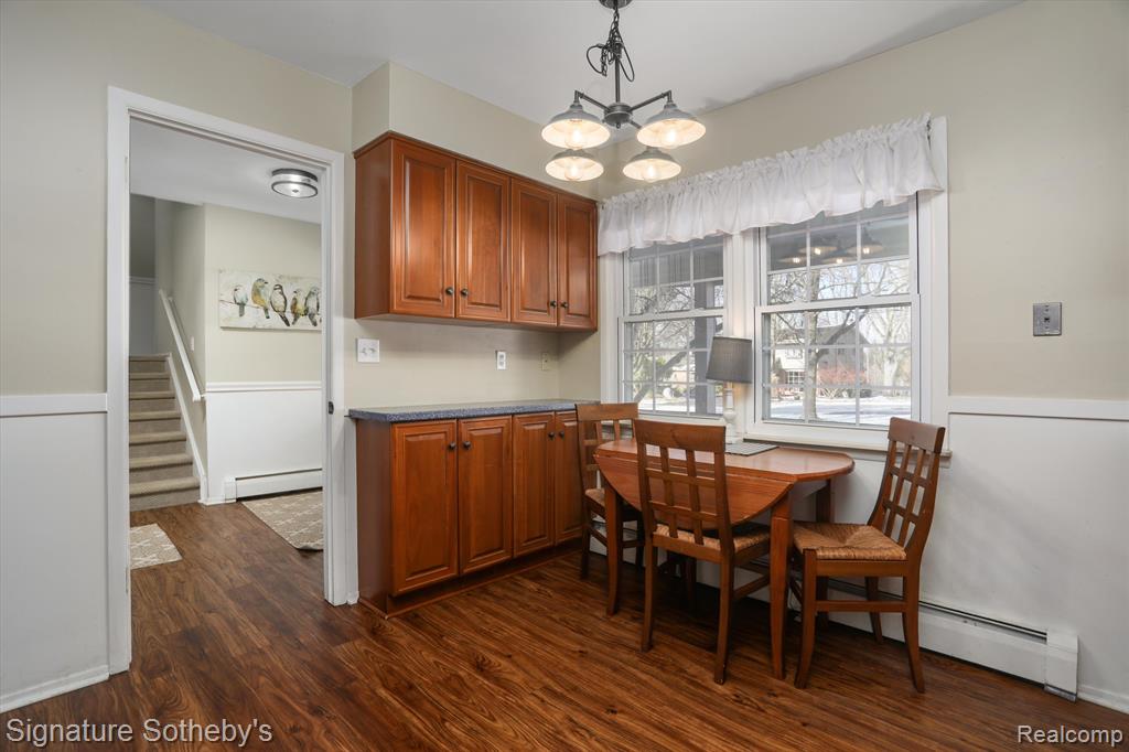 4250 CRESTLINE Drive, Ann Arbor, MI 48103 — Photo 9