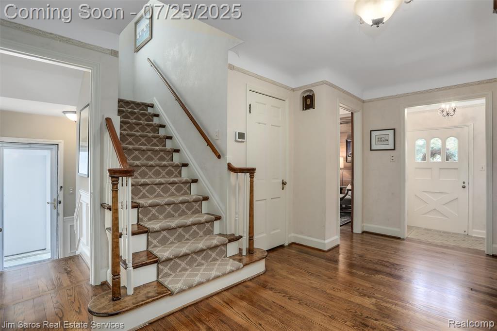 51 Lochmoor Boulevard, Grosse Pointe Shores, MI 48236 — Photo 21