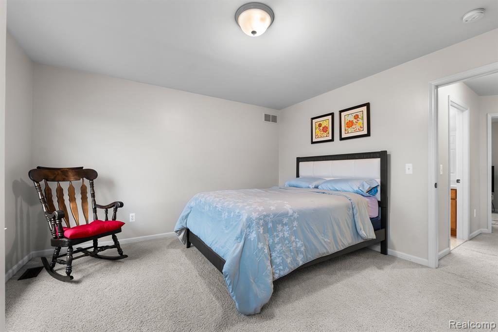 50425 Corey Avenue, Chesterfield, MI — Photo 17