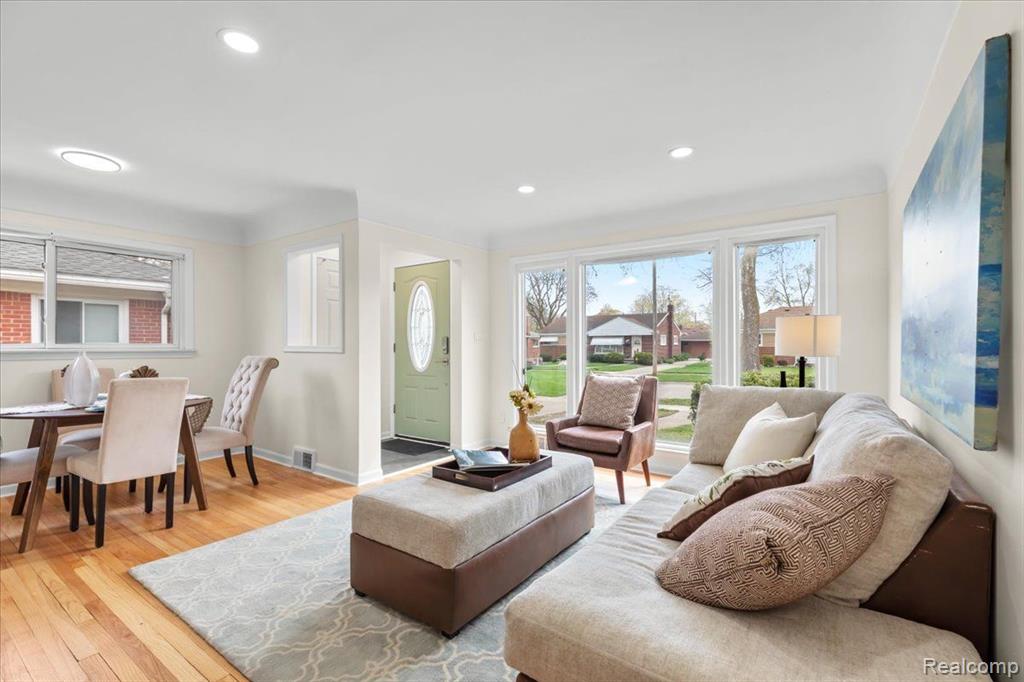 9159 NATHALINE, Redford, MI 48239 — Photo 5