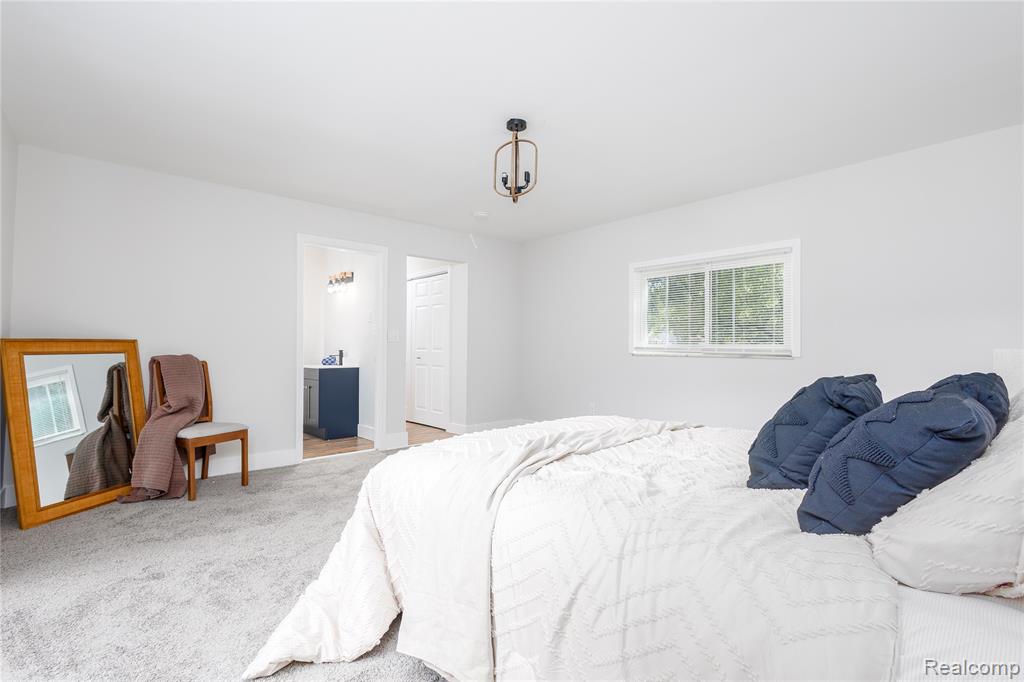 5502 Rowley Boulevard, Waterford, MI 48329 — Photo 24