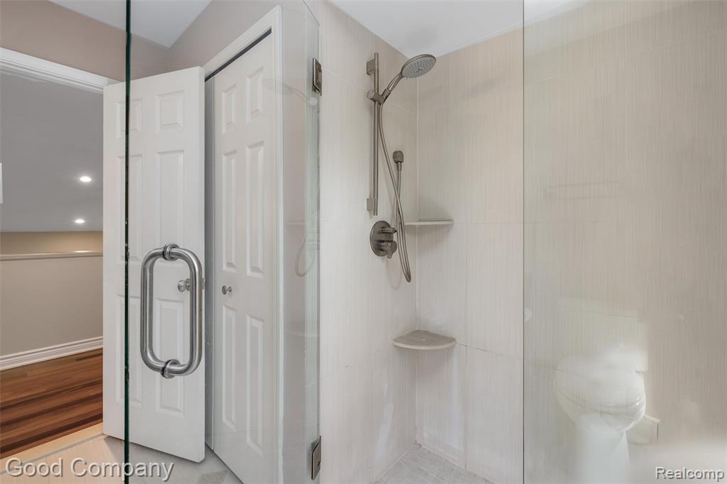 5893 CHRISTINA Drive, West Bloomfield, MI 48324 — Photo 35