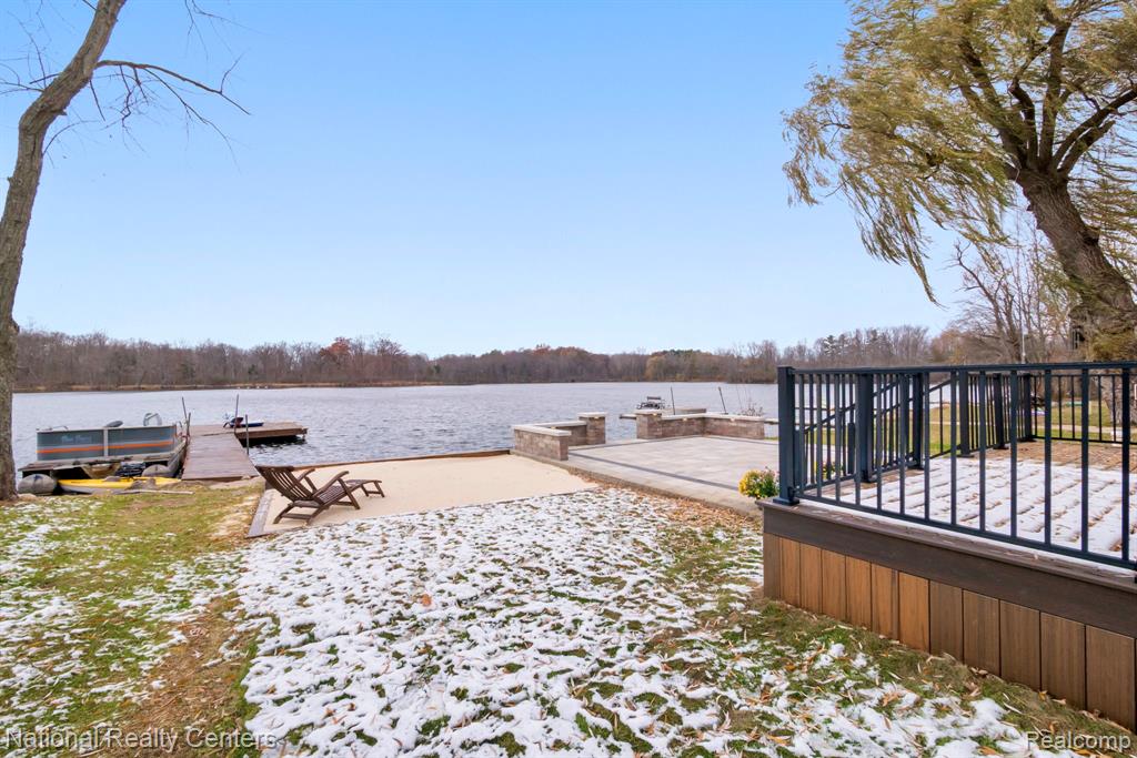 12123 Kirby Lane, South Lyon, MI 48178 — Photo 7