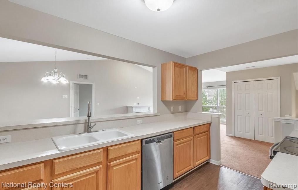 16707 CARRIAGE Way, Northville, MI 48168 — Photo 12