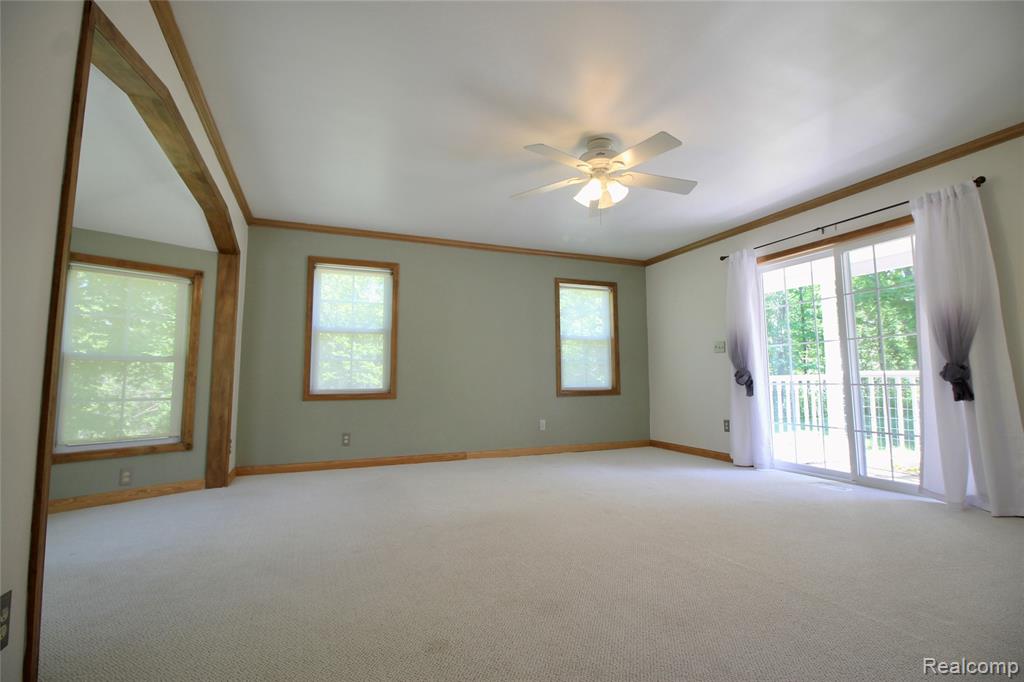 8372 Parshallville Road, Fenton, MI 48430 — Photo 16