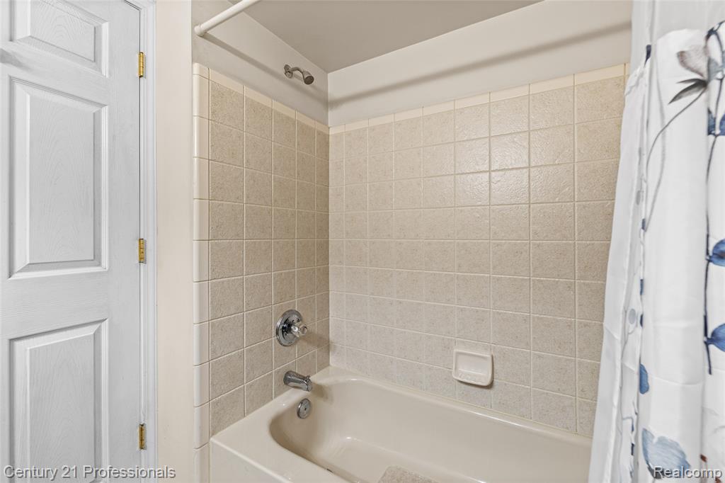 50283 Highpoint Court, Macomb, MI 48044 — Photo 26