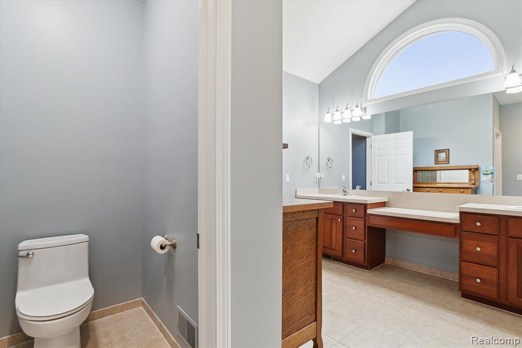 47141 Merion Circle, Northville, MI 48168 — Photo 32