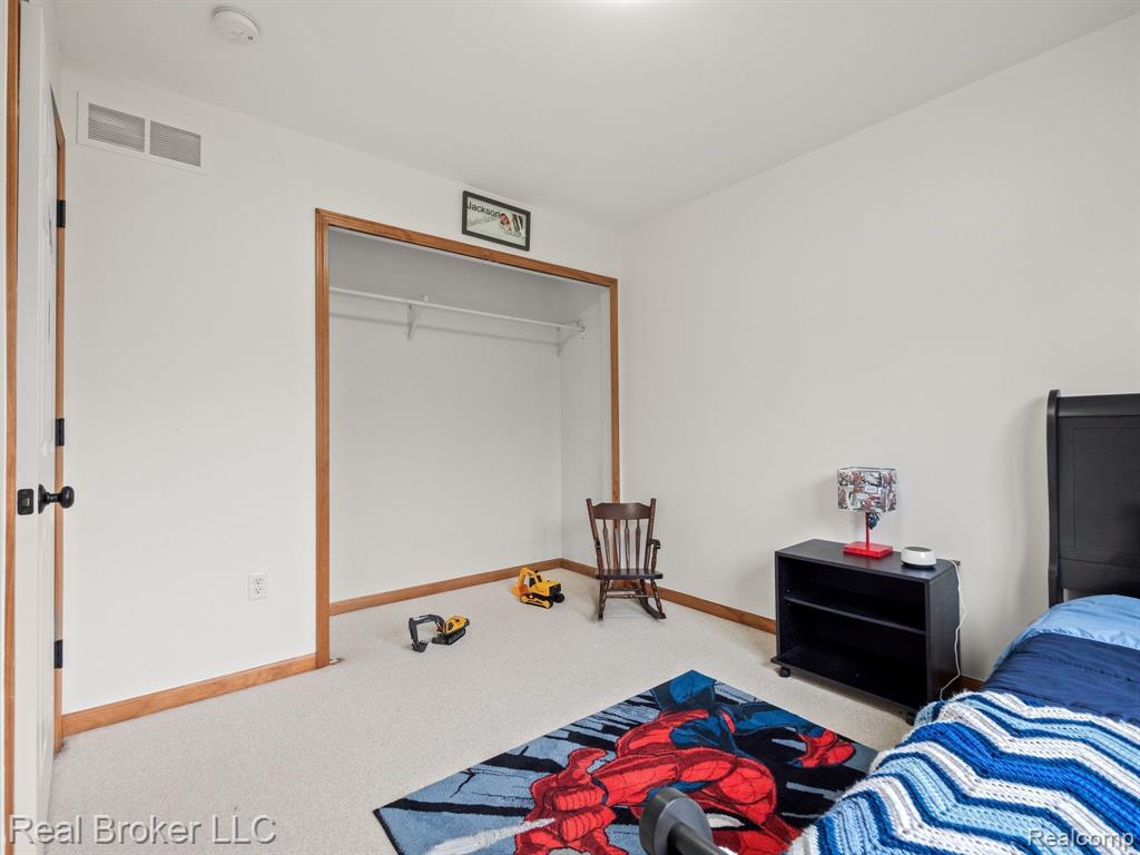 7265 Wood Pointe Drive, Almont, MI 48003 — Photo 15