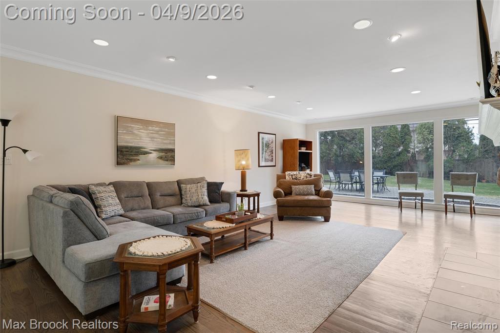 73 Hawthorne Road, Grosse Pointe Shores, MI 48236 — Photo 5