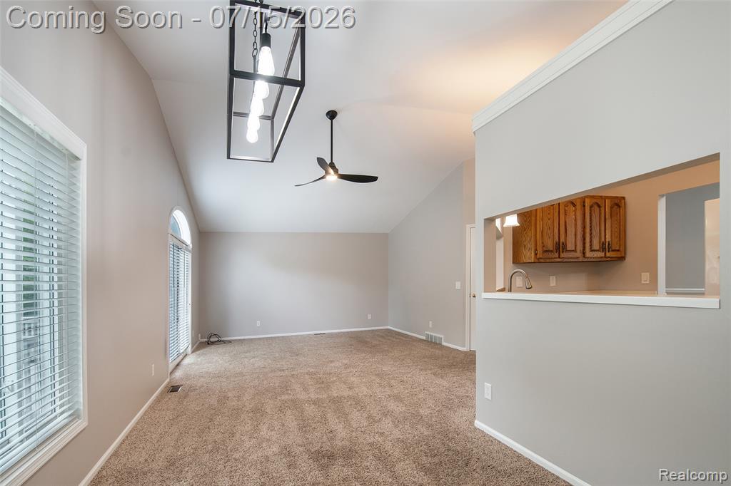 11660 Hawthorne Glen Drive, Grand Blanc, MI 48439 — Photo 12