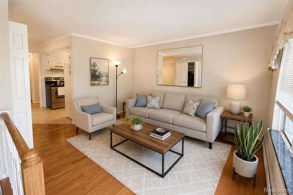 61227 Heritage, South Lyon, MI 48178 — Photo 4