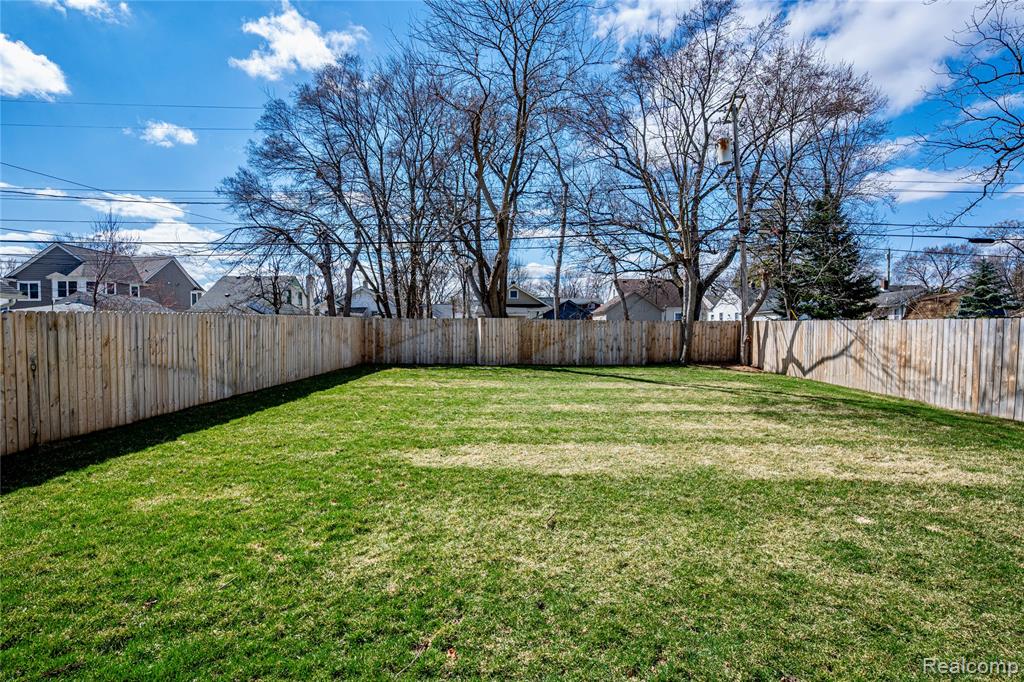 828 Cherokee Avenue, Royal Oak, MI 48067 — Photo 56