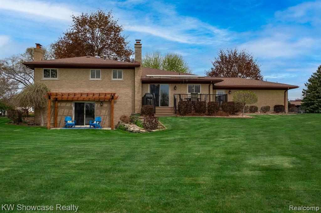 9145 SANDY RIDGE Drive, White Lake, MI — Photo 8