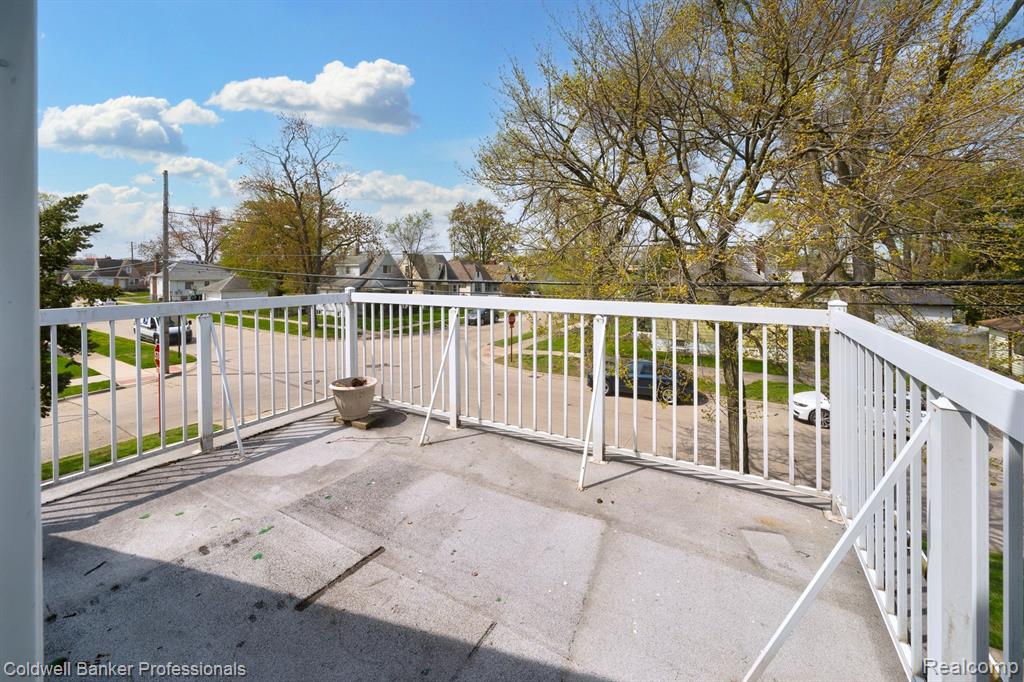 474 W BROCKTON Avenue, Madison Heights, MI 48071 — Photo 19