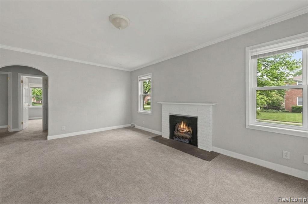 4715 Buckingham Avenue - Photo 2