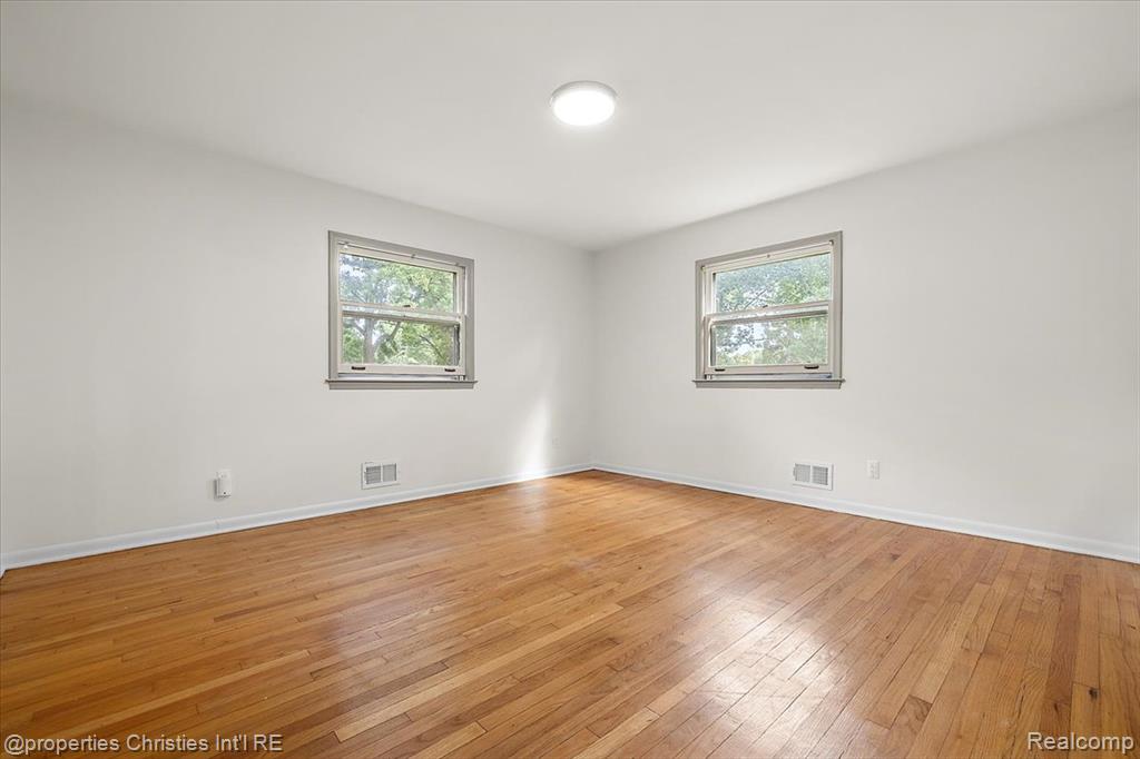 6030 Lahser Road, Bloomfield, MI — Photo 20
