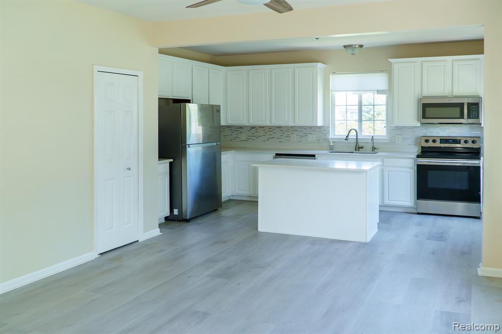1803 Pinecroft Drive, Canton, MI 48188 — Photo 22