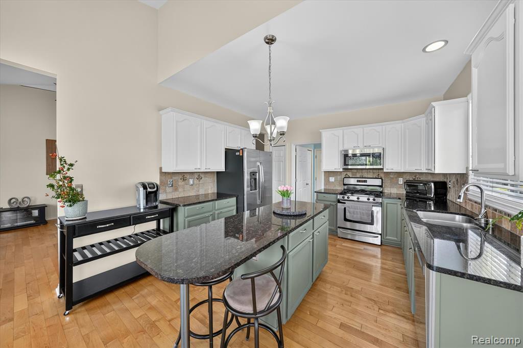 860 Island Lake Drive, Oxford, MI 48371 — Photo 15