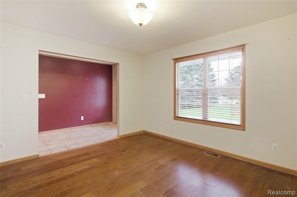 504 Overland Court, Oxford, MI 48371 — Photo 8