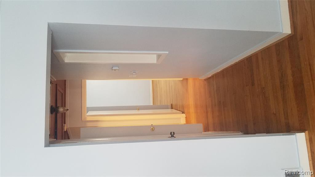 5830 Whitefield Street, Dearborn Heights, MI 48127 — Photo 15