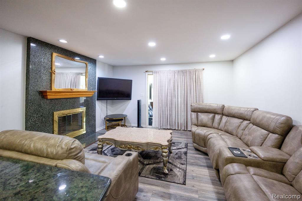 5858 Reuter Street, Dearborn, MI 48126 — Photo 22