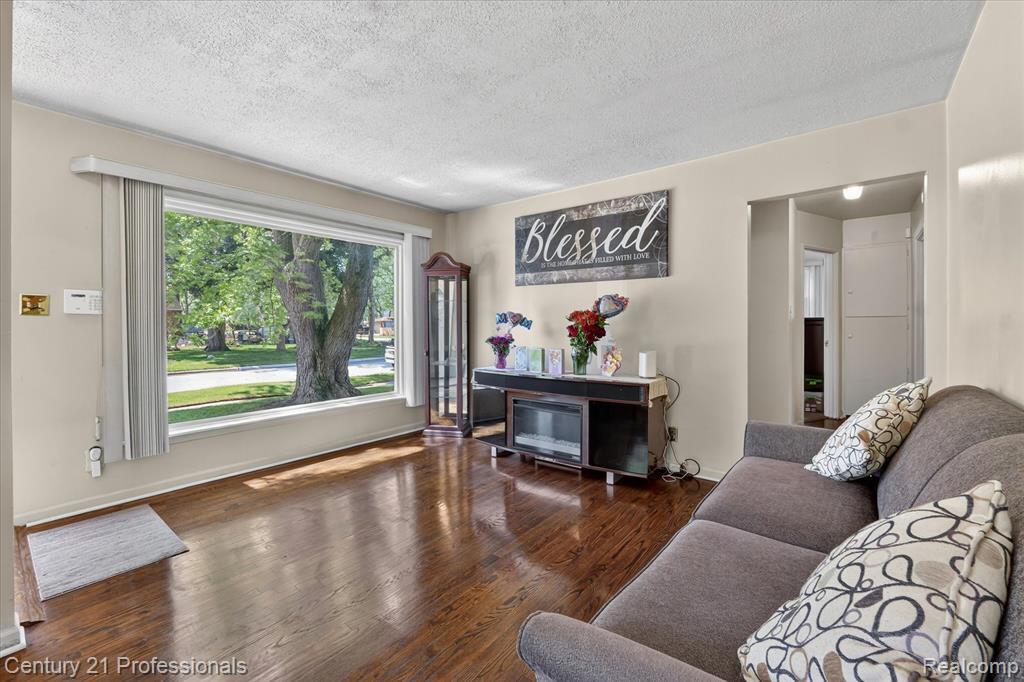 28688 Emerson Street, Inkster, MI 48141 — Photo 10