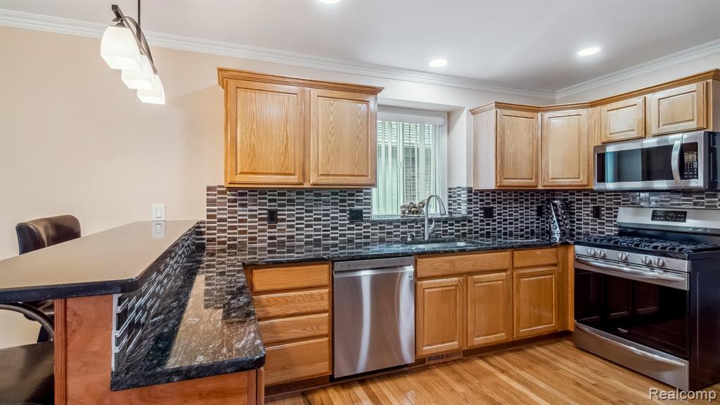 40220 LONG HORN Drive, Sterling Heights, MI 48313 — Photo 8