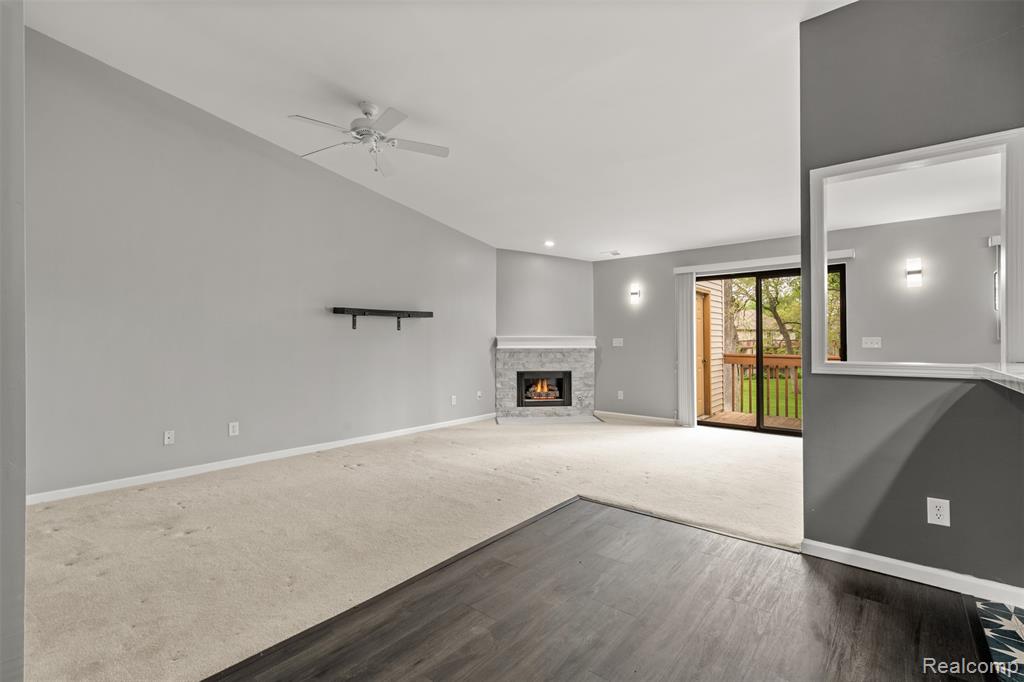 4921 N Oak Hill Drive, Waterford, MI — Photo 18