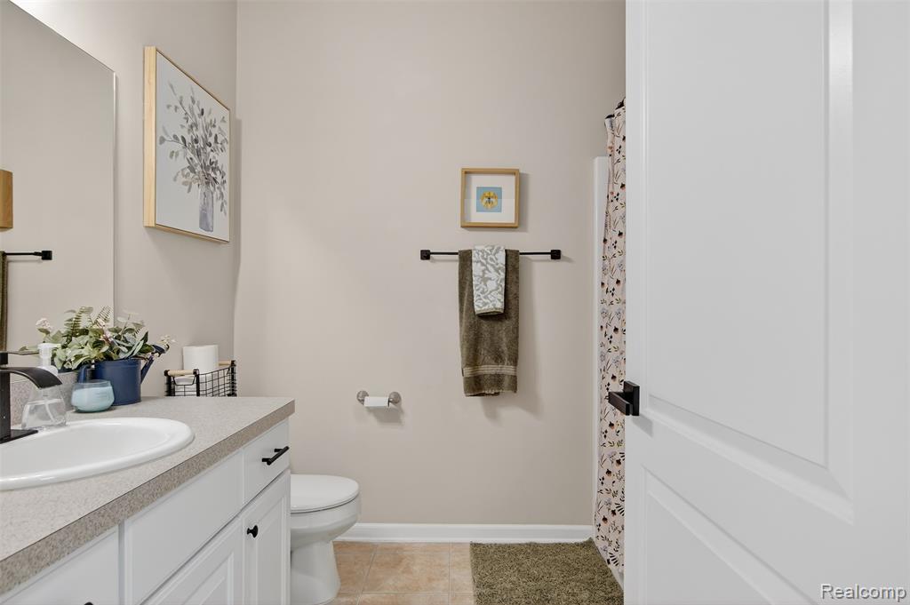 2946 Hunley Drive, Ann Arbor, MI 48105 — Photo 21