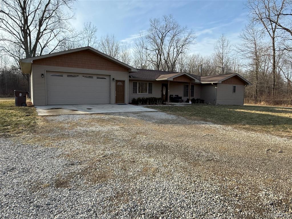 26020 Martinsville Road, Belleville, MI 48111 — Photo 48