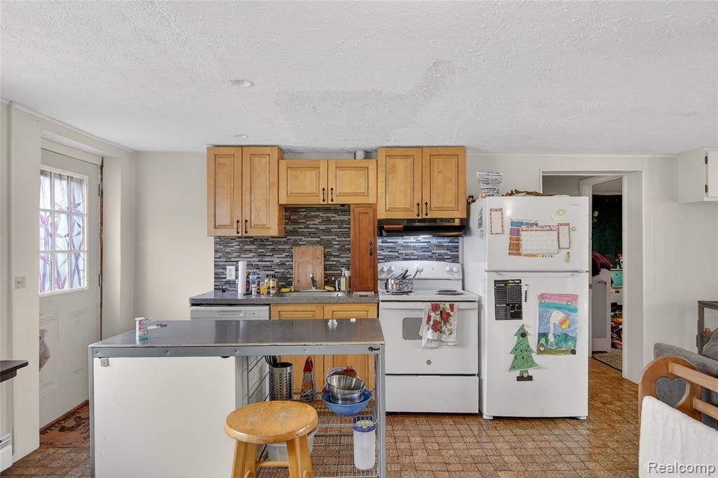 7975 Bendix Road, Brighton, MI 48114 — Photo 19