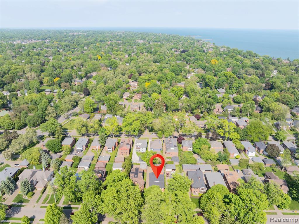 930 TROMBLEY Road, Grosse Pointe Park, MI 48230 — Photo 40
