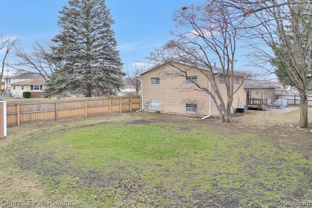 700 TOLL Street, Monroe, MI 48162 — Photo 41