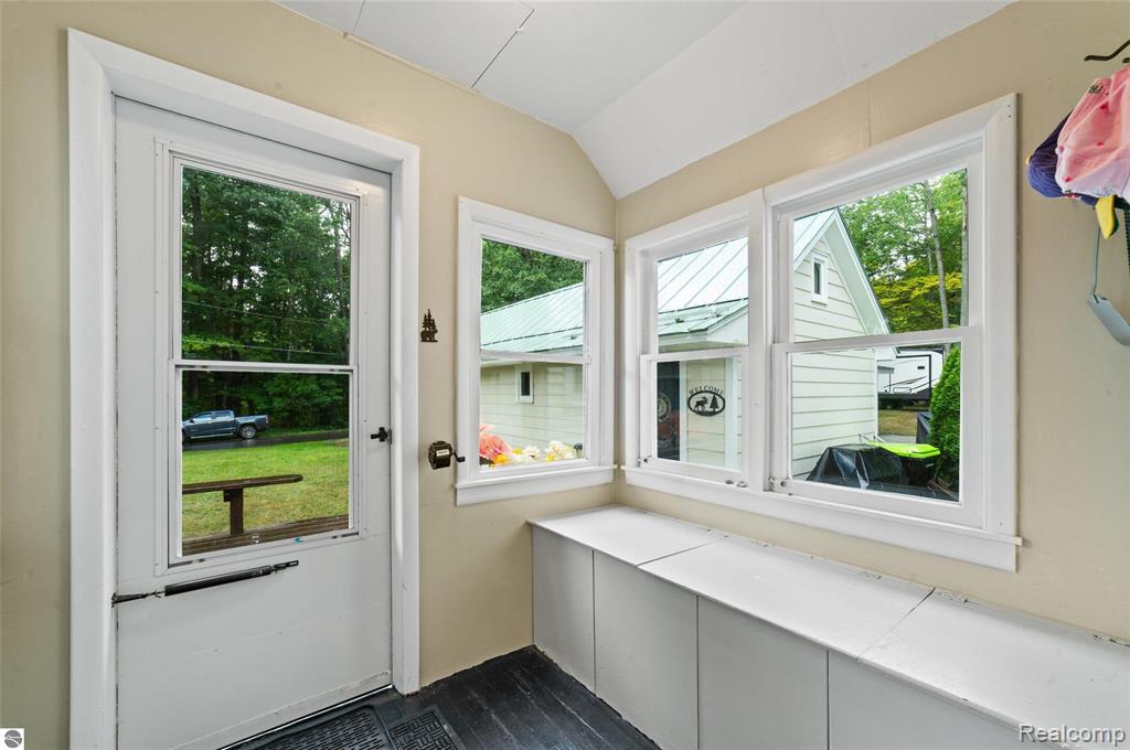 7269 Shore Road NE, Kalkaska, MI 49646 — Photo 10