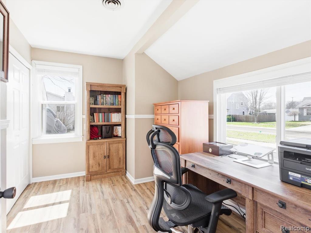 1561 Pennsylvania Avenue, Marysville, MI 48040 — Photo 19