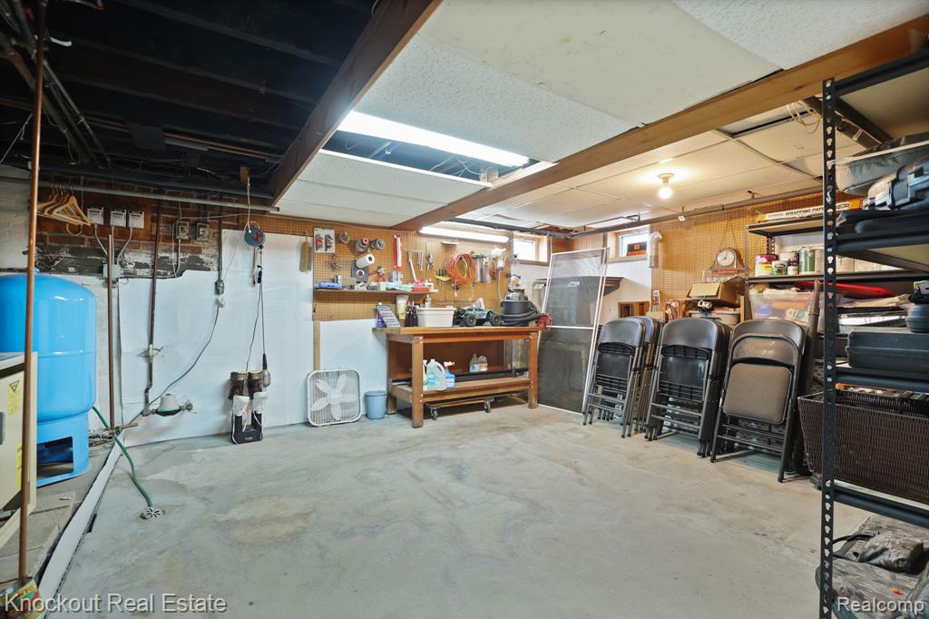 5383 Riverview Drive, Bridgeport, MI 48722 — Photo 51