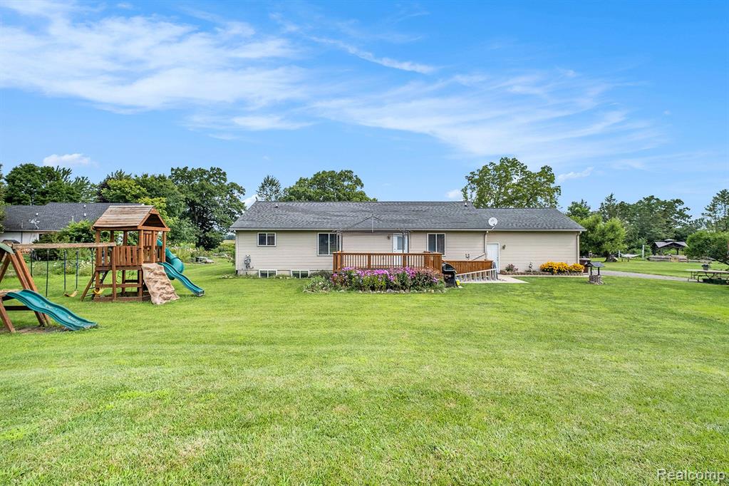 701 CHASE LAKE Road, Howell, MI 48855 — Photo 24
