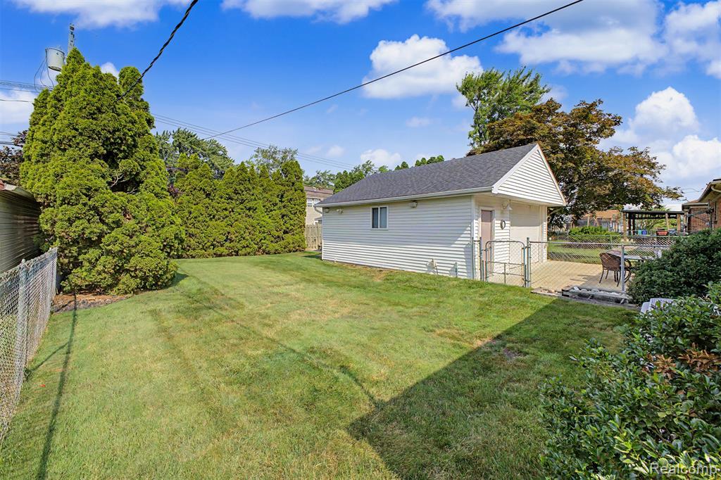9904 Fox Avenue, Allen Park, MI 48101 — Photo 38