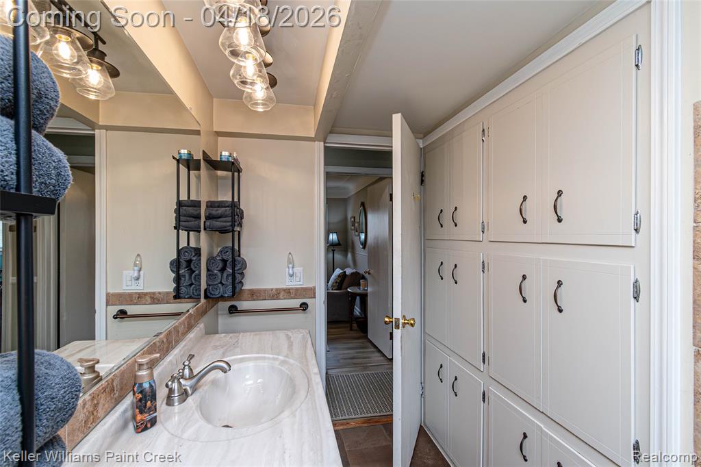 53075 Venus Drive, Shelby Twp, MI 48316 — Photo 24