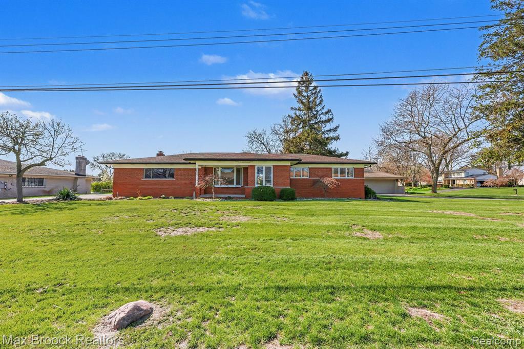 5030 Stellar Road, Shelby Twp, MI 48316 — front exterior