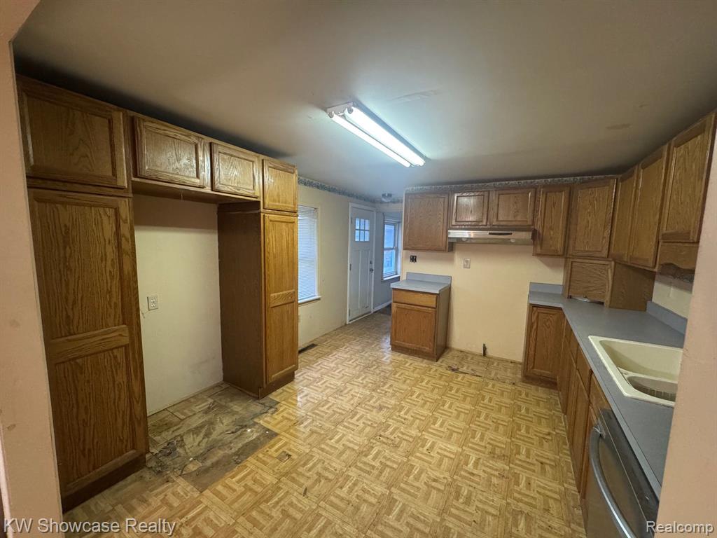 5821 FELSKE Drive, Brighton, MI 48116 — Photo 6