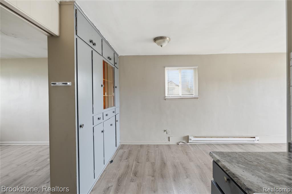 9439 Chalmers Street, Detroit, MI 48213 — Photo 8
