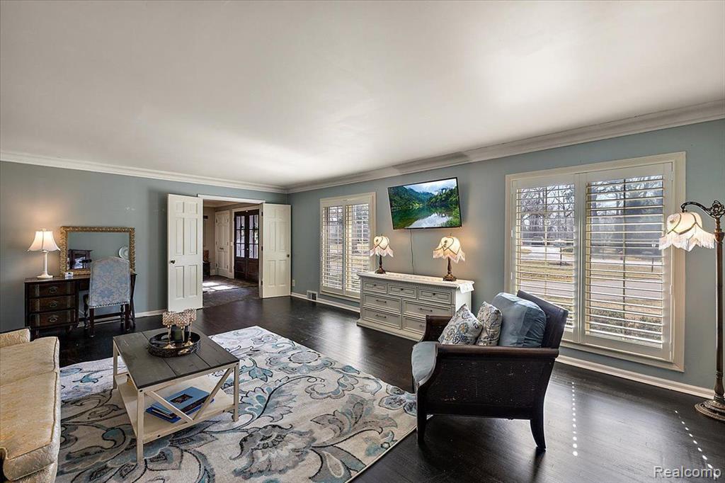 628 BENNINGTON Drive, Bloomfield Hills, MI 48304 — Photo 18